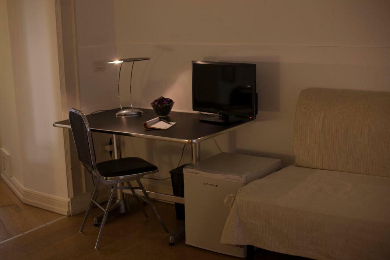 B&B Piazza Libertini Lecce Exterior photo